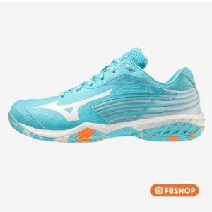 Giày cầu lông có chơi được tennis không