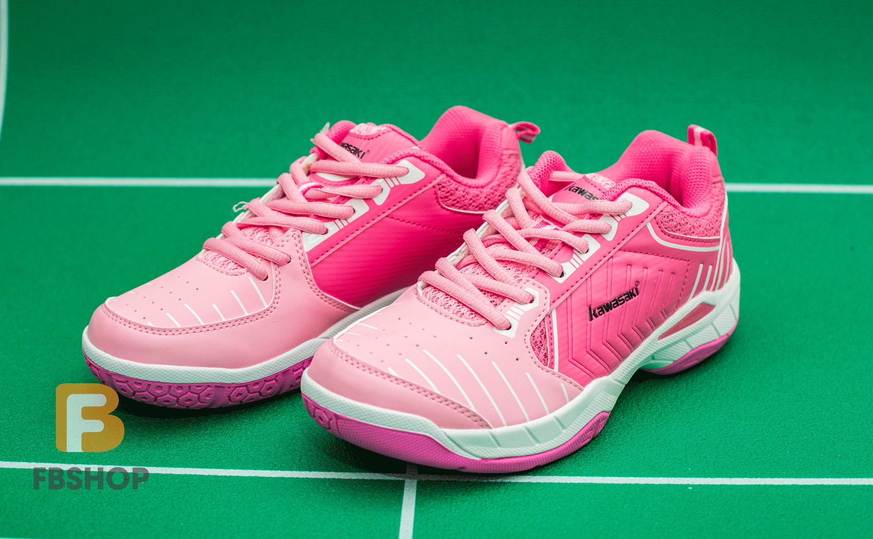 Giày cầu lông có chơi được tennis không