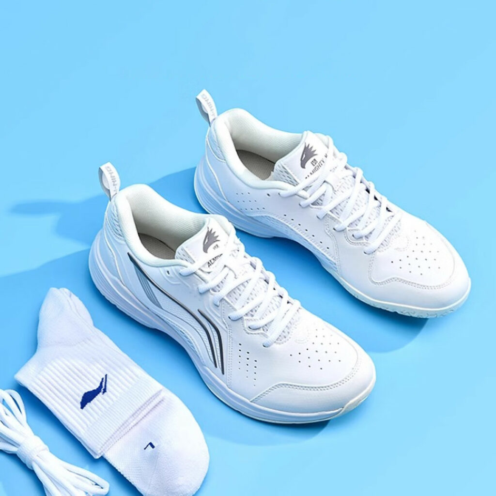 Top những mẫu giày cầu lông Lining dưới 1tr5 đáng đồng tiền bát gạo